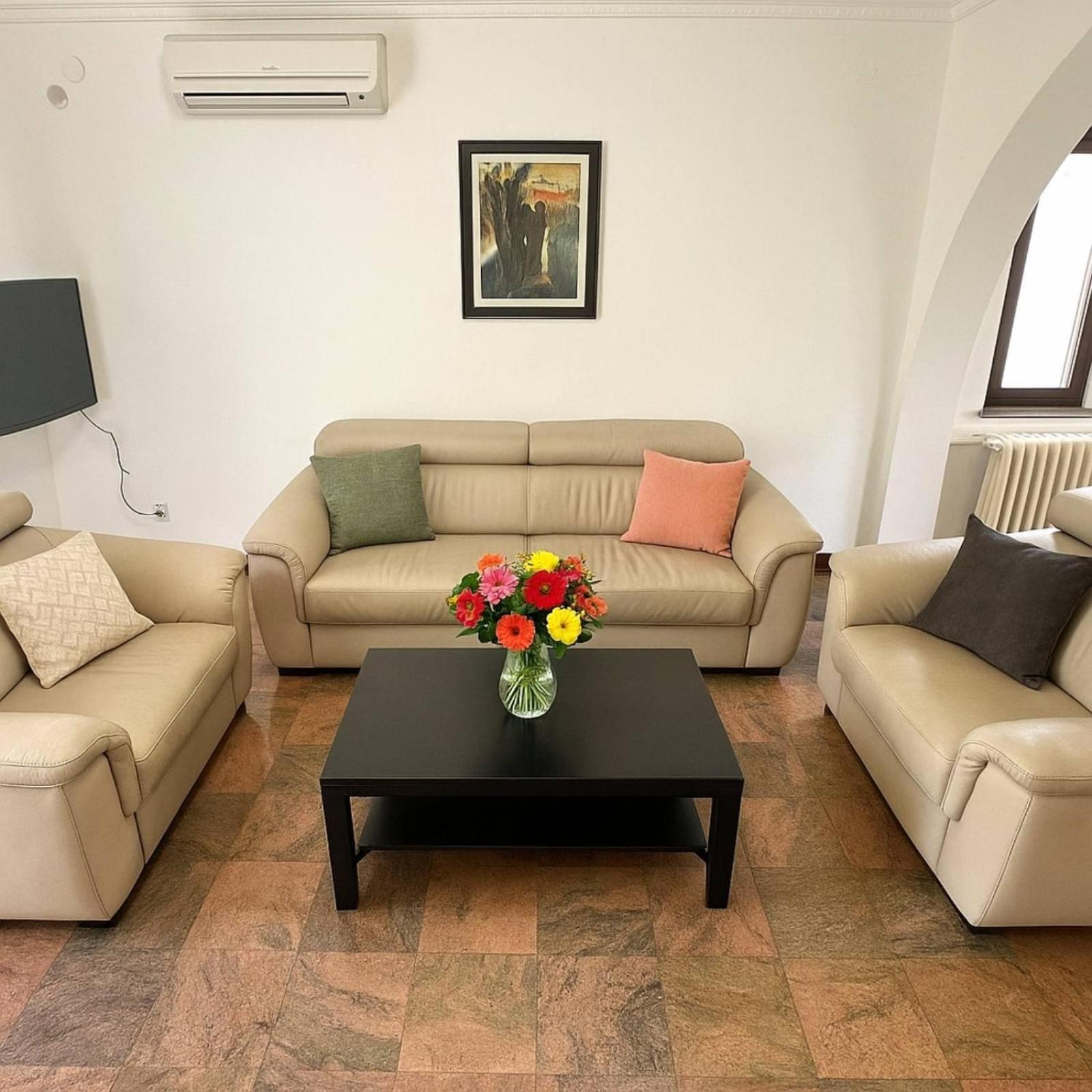 Apartments Villa Mirjana Μπούντβα Εξωτερικό φωτογραφία